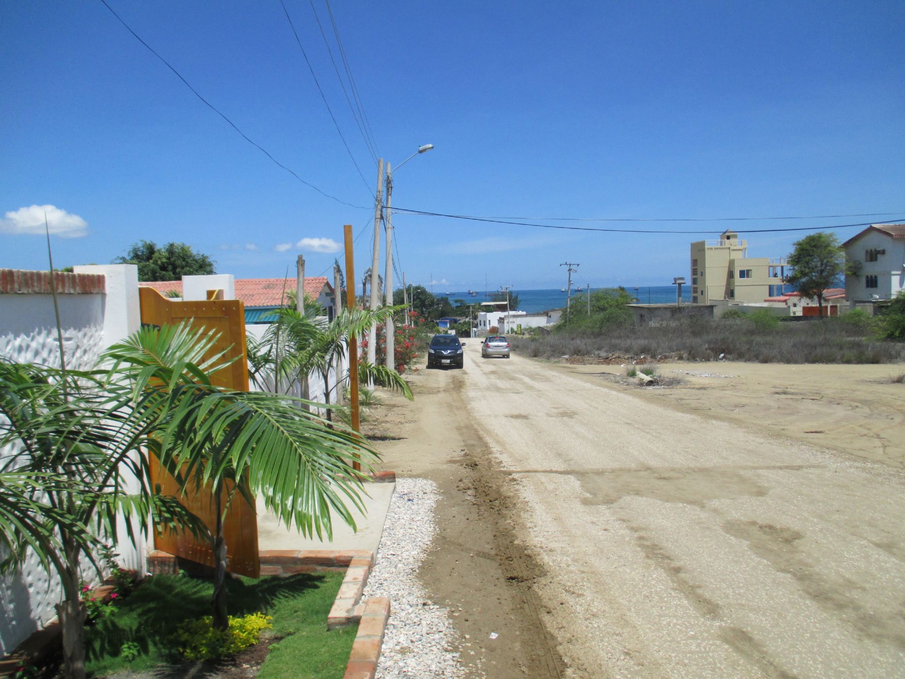 Real Estate in Ballenita Ecuador Playa Alianza Ocean Beach And Pool Club