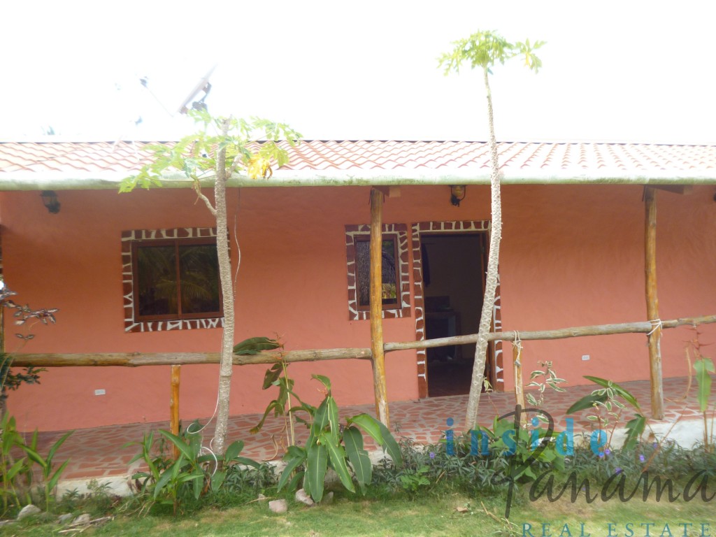 Cozy house on a big piece of land in Penonome, Panama