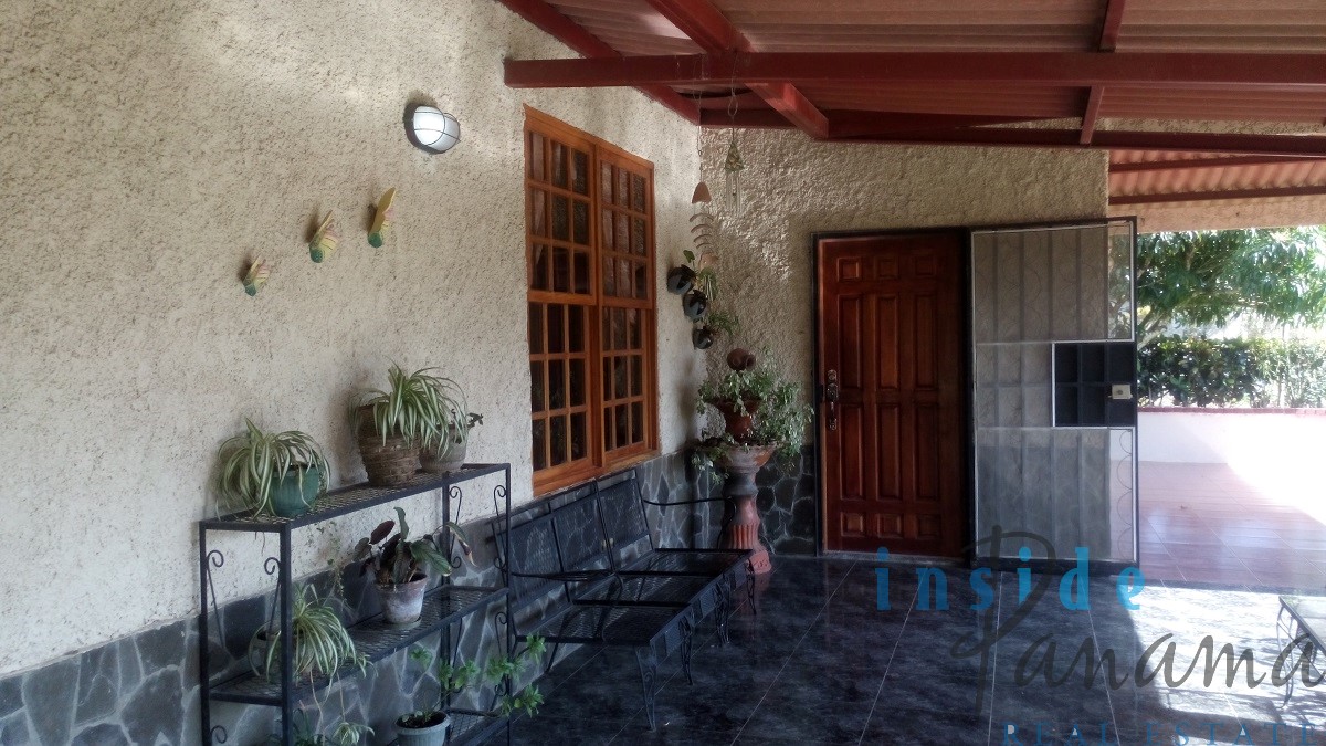 Real Estate in Anton Valley Panama 4 Bedroom ChaletStyle House for