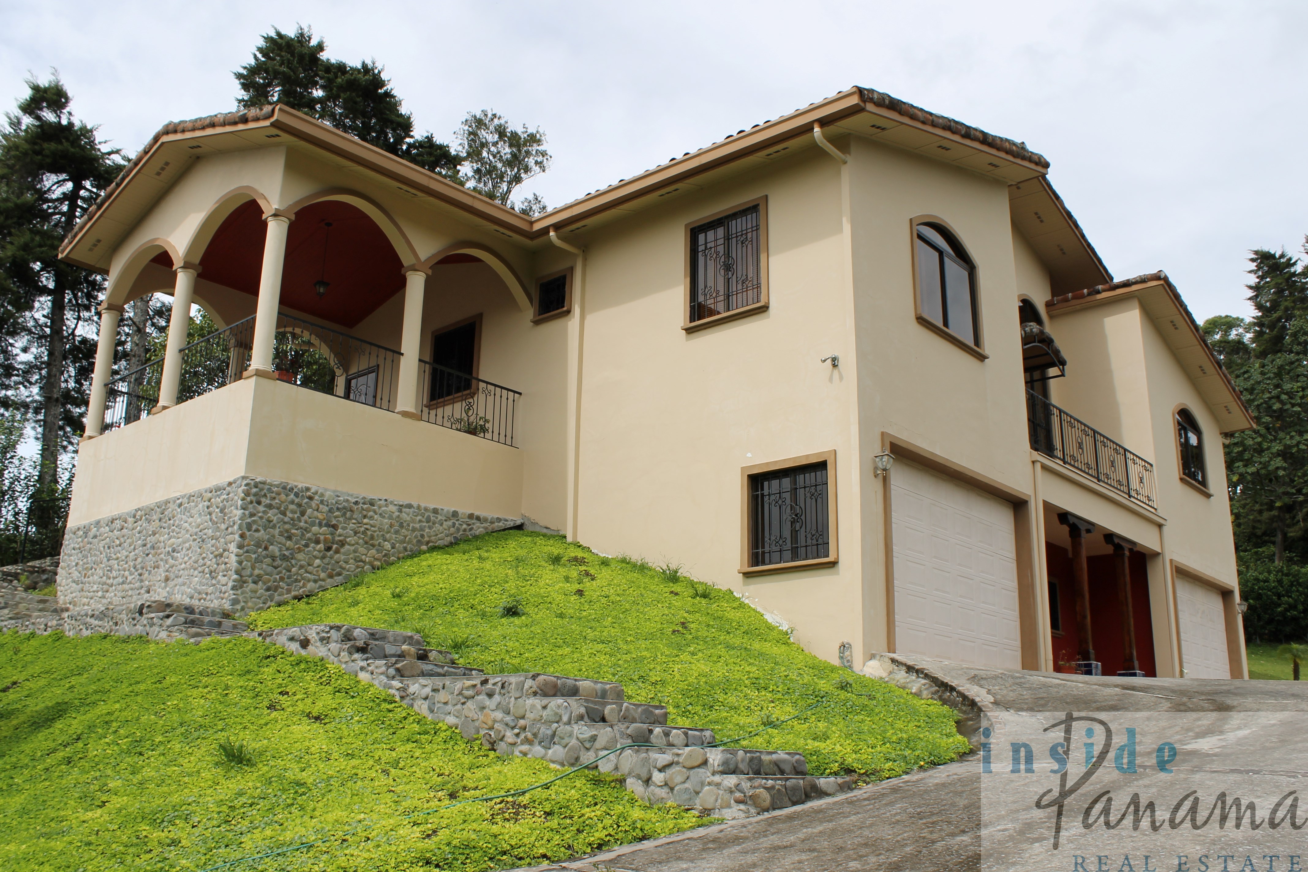 Alto Quiel Panama Real Estate Amazing Home with Mountain View in