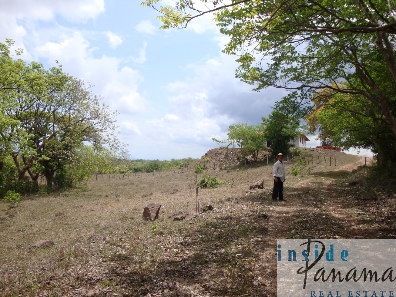 Chitre Panama Real Estate 7.4 Hectare Farm And Home For Sale Near