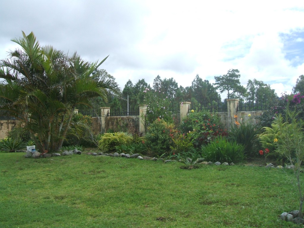 Charming 2 Bedroom Home For Sale In Scenic Volcan, Panama