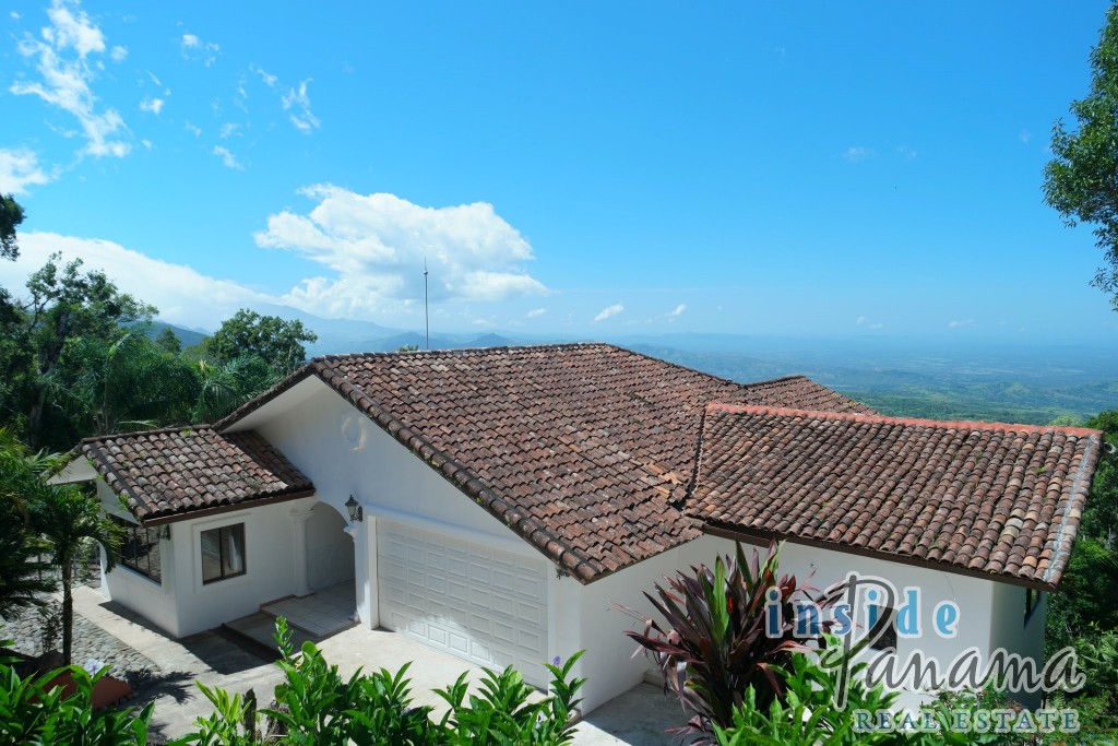 Large Estate Home with Spectacular Views for Sale in Boquete, Panama