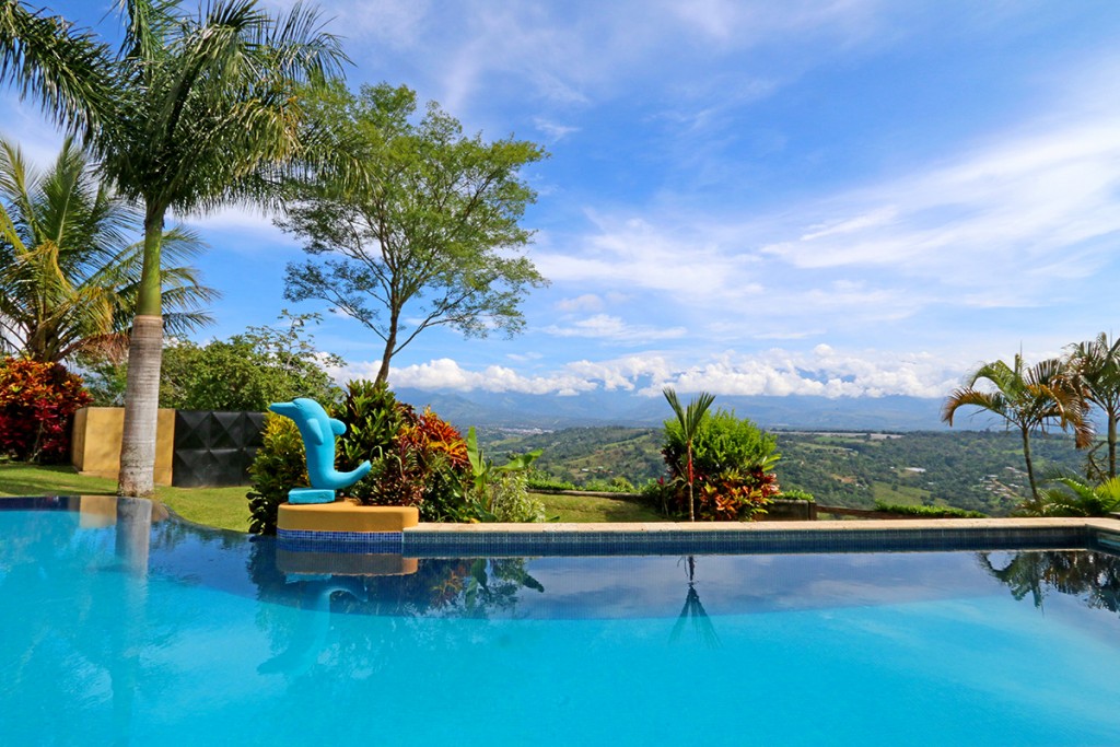 Luxury Home With City And River Views Overlooking San Isidro