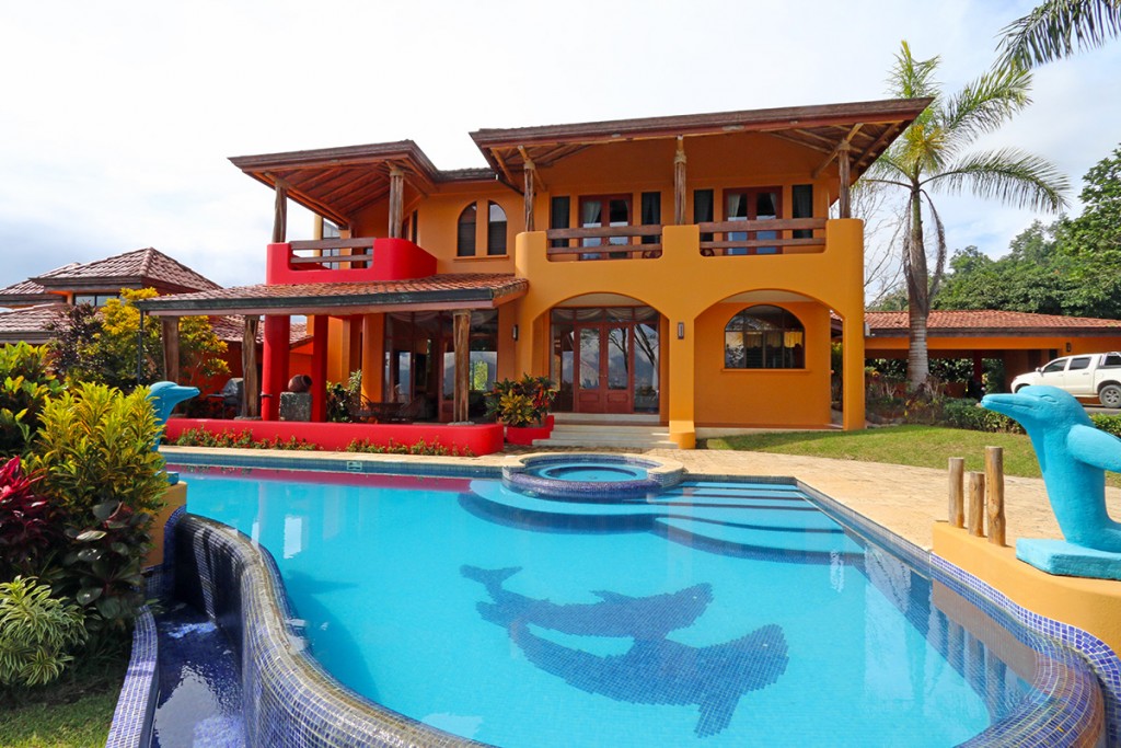 Luxury Home With City And River Views Overlooking San Isidro