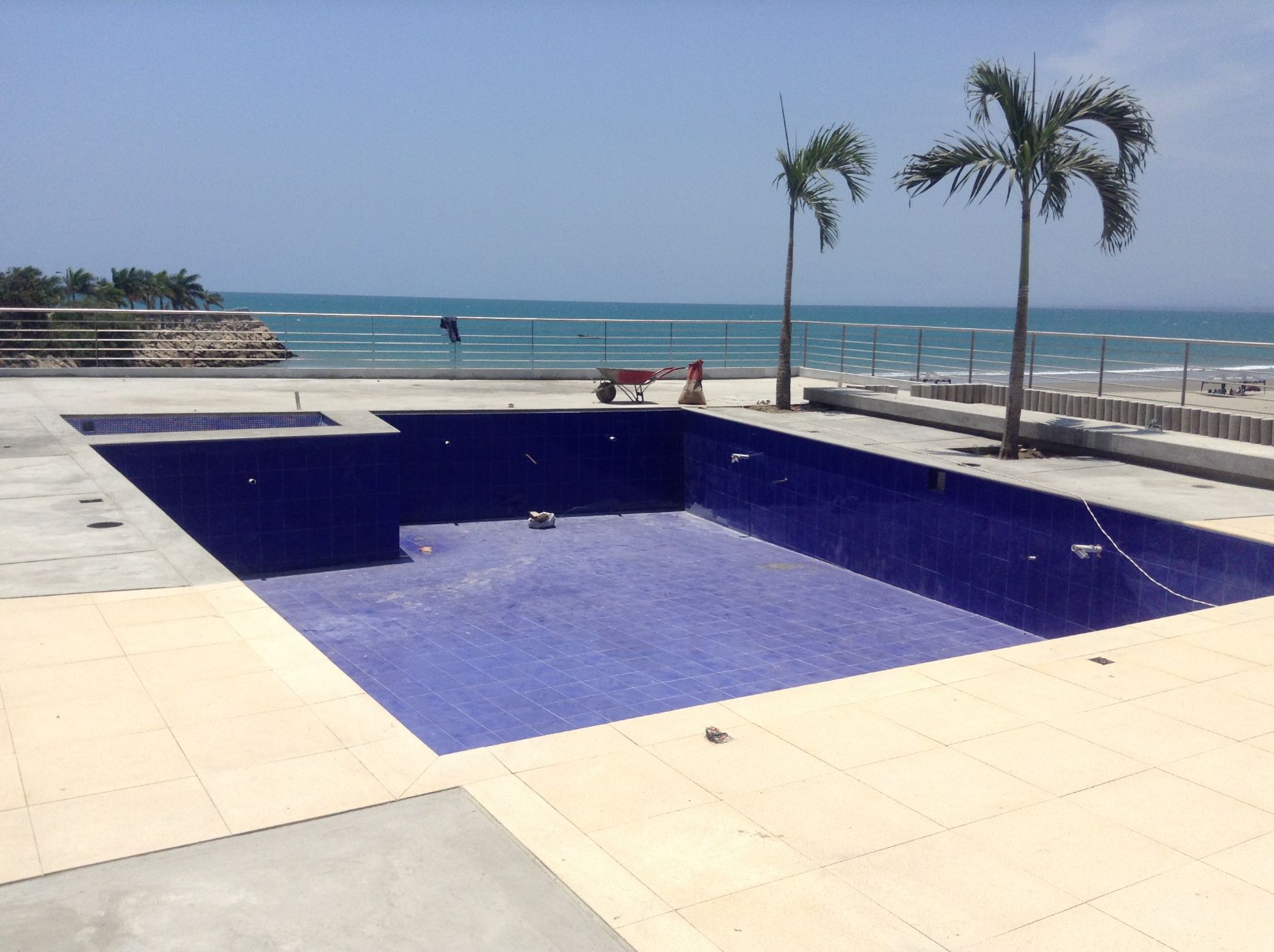 Real Estate in Punta Blanca Ecuador Got Beach?