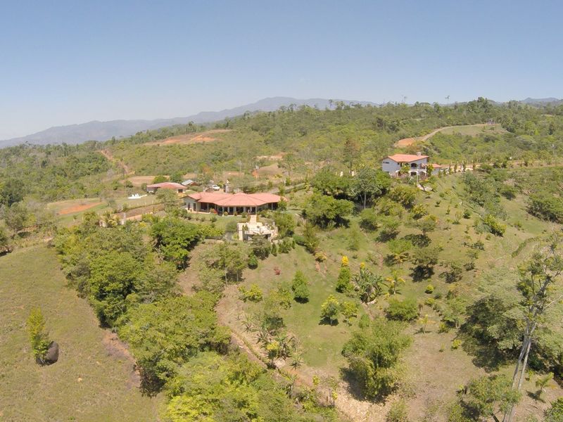 Picturesque Mountain Living in Perez Zeledon