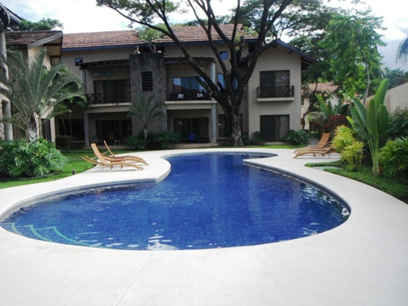 Luxury condo steps from Playas Del Coco Beach