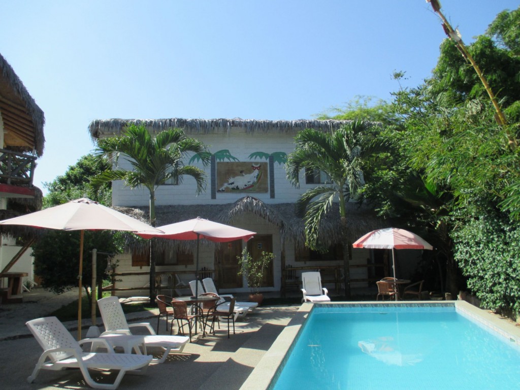 Montanita Hostel On Main Street Location