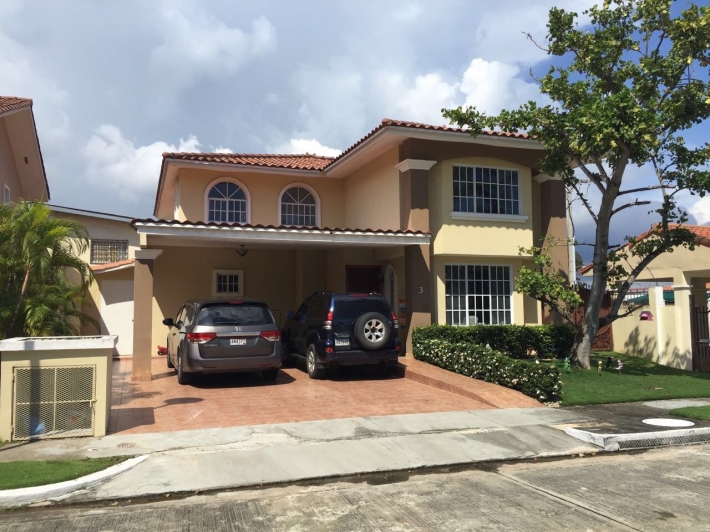 Real Estate in Panama City Panama Single Family House For Sale in Chanis