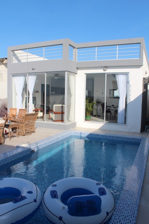 Ballenita Modern Contemporary Home With Pool and Huge Rooftop Terrace.