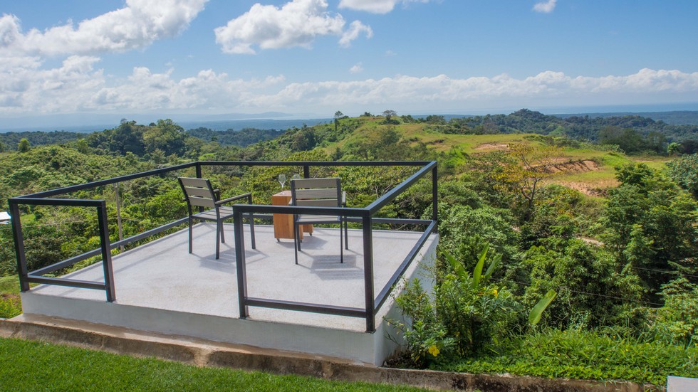 Modern Ocean View Home Overlooking the Osa Peninsula